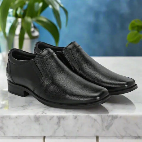 Black_Comfortable_Genuine_Leather_Slip_on_Shoes_for_Men