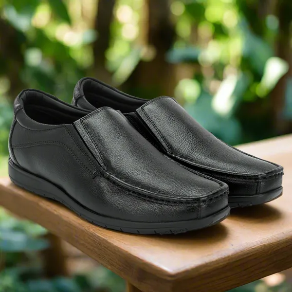 Black_Comfortable_Anti_Skid_Sole_Genuine_Leather_Slip-on_Shoes_for_Men