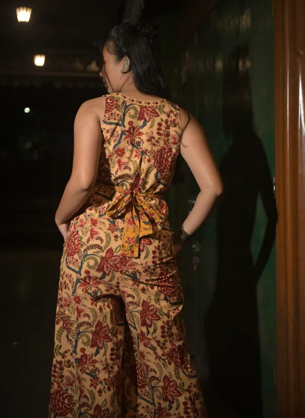 Vintage_Rose_Jumpsuit_With_Belt