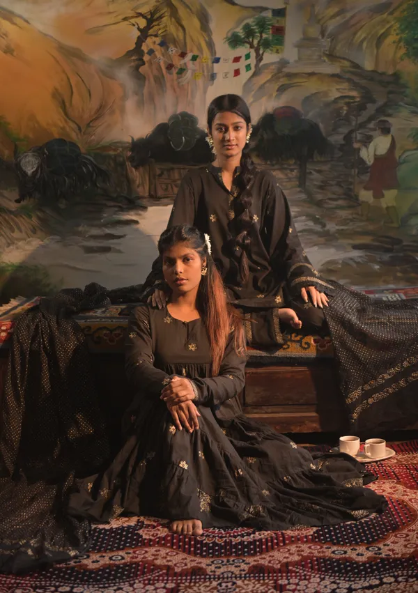 Narayani_Farsi_Cotton_Set_-_Black_Beauty