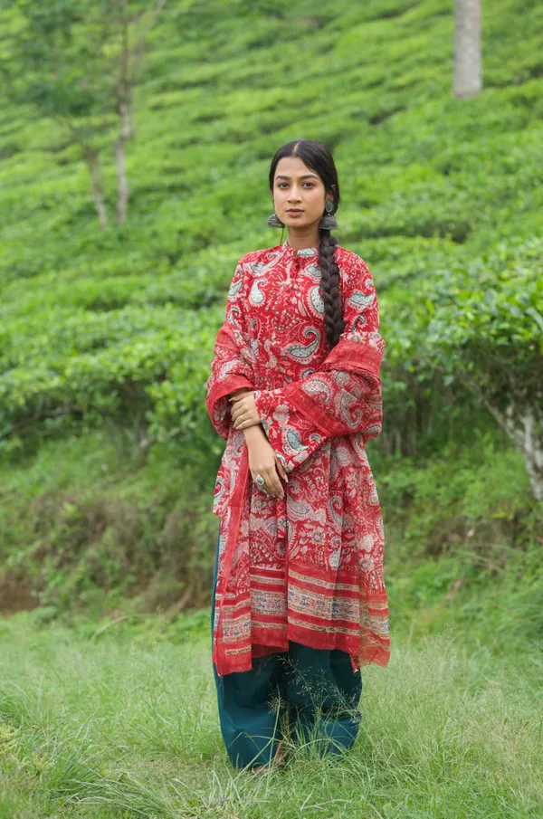 Jeb-Un-Nissa_Farsi_Cotton_Set