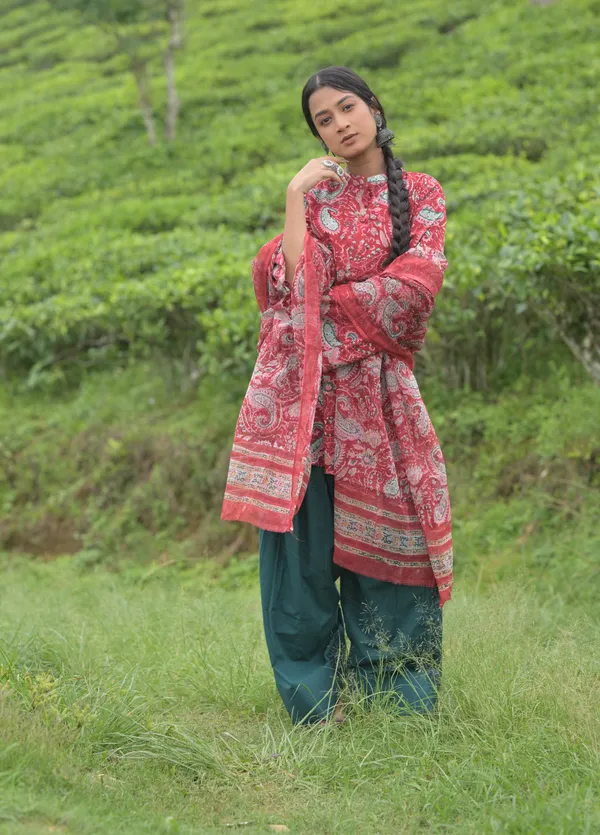 Jeb-Un-Nissa_Farsi_Cotton_Set