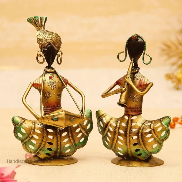 IRON_PAINTED_TEA_LIGHT_LADY_/_SARDAR_(S_/_2)