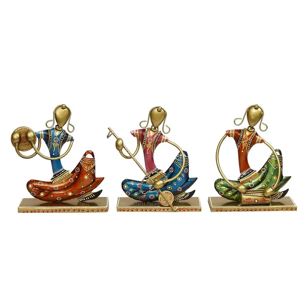 IRON_PAINTED_SITTING_MUSICAL_LADY_W/_STAND
