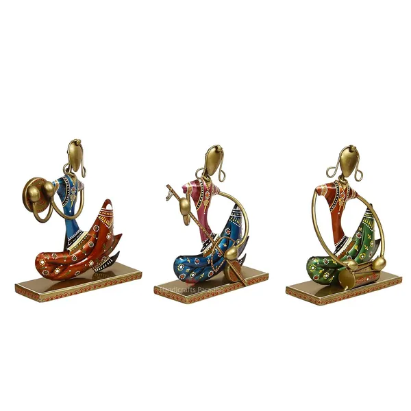 IRON_PAINTED_SITTING_MUSICAL_LADY_W/_STAND