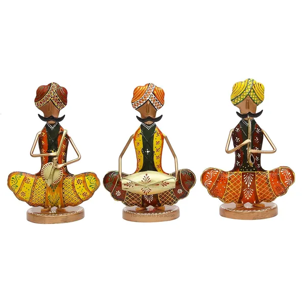IRON_PAINTED_SITTING_MEN