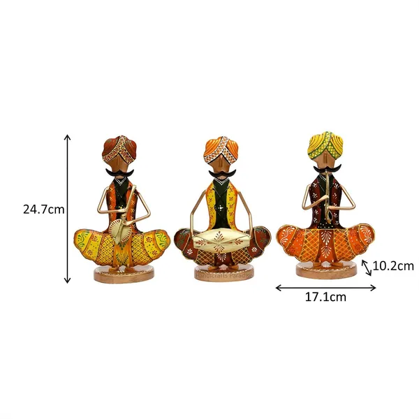 IRON_PAINTED_SITTING_MEN