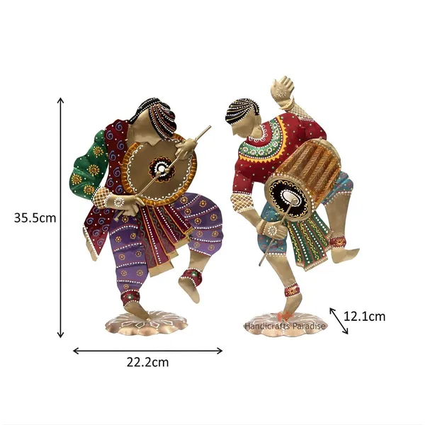 IRON_PAINTED_DANCING_MEN