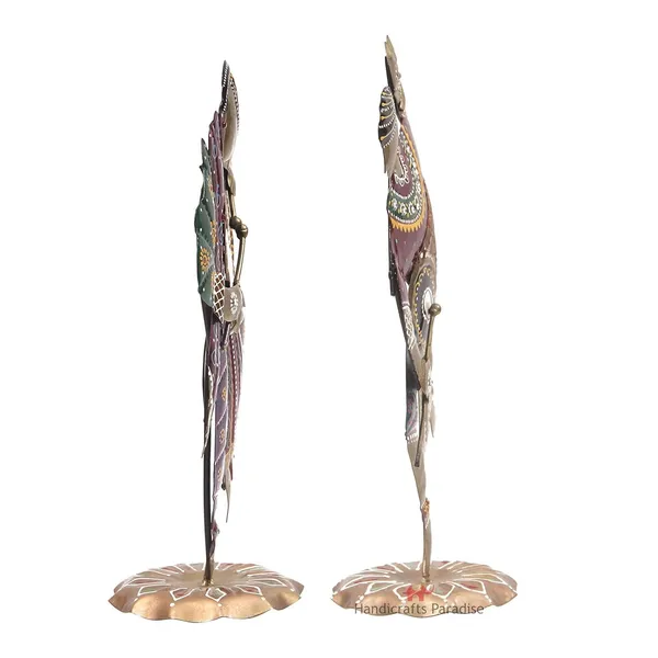 IRON_PAINTED_DANCING_MEN