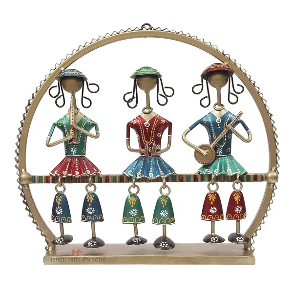 IRON_PAINTED_JHULLA_3_LADY_FRAME