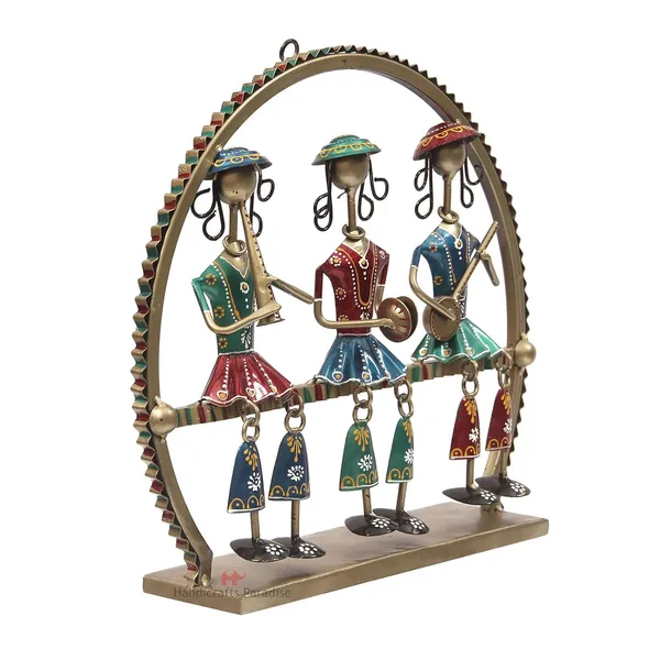 IRON_PAINTED_JHULLA_3_LADY_FRAME