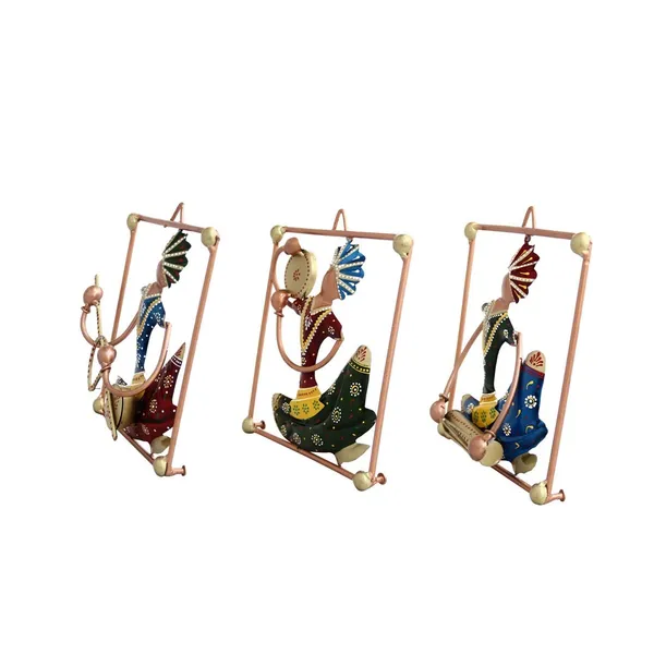 IRON_PAINTED_WALL_SITTING_MUSICAL_FRAME_S_/_3