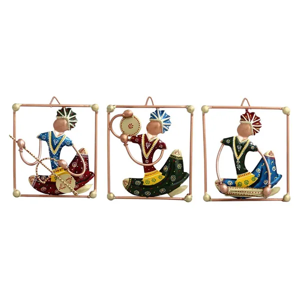 IRON_PAINTED_WALL_SITTING_MUSICAL_FRAME_S_/_3