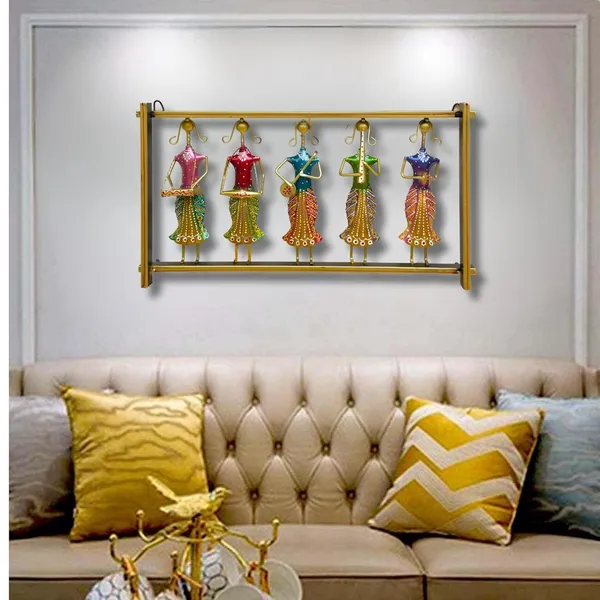 IRON_PAINTED_WALL_MUSICAL_5_LADY_FRAME_SMALL