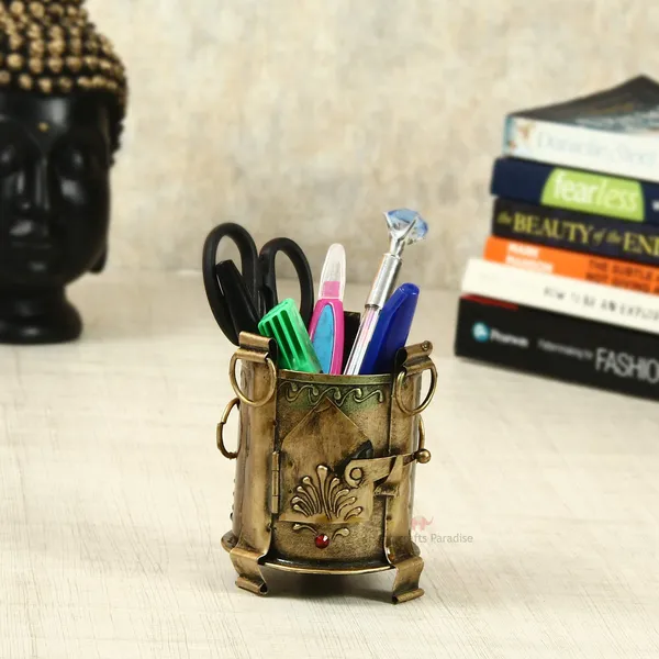 IRON_PAINTED_SIGDI_PEN_STAND