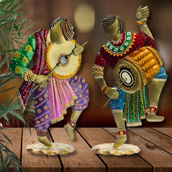 IRON_PAINTED_DANCING_MEN_(SET_OF_2)
