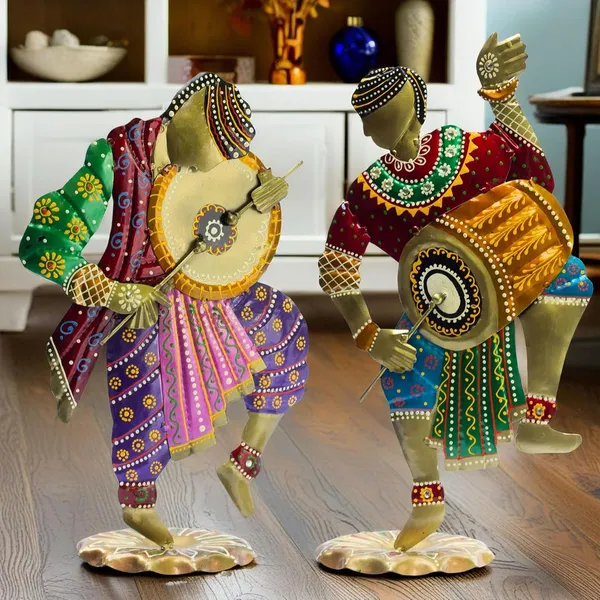 IRON_PAINTED_DANCING_MEN_(SET_OF_2)