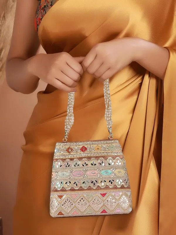 Velvet_SilK_Embroidery_Ethnic_Handheld_Potli_For_Women