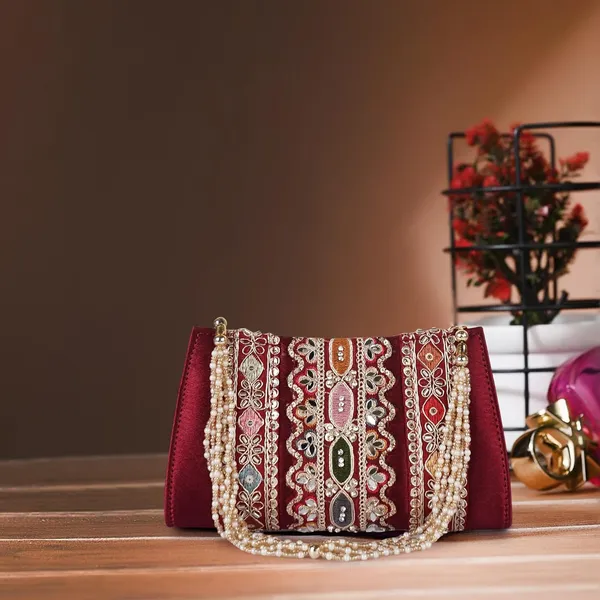 Maroon_Velvet_Silk__Embroidery__Wedding_Party_Handheld_Potli_For_Women