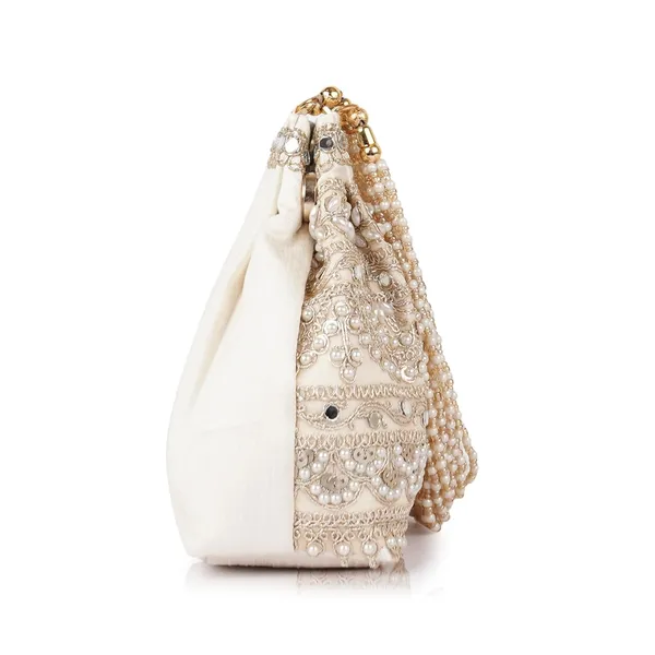 Cream_Velvet__Embroidery_Wedding_Party_Handheld_Potli_Bag_For_Women
