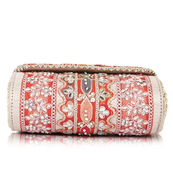Red_Velvet_Silk__Embroidery__Wedding_Party_Handheld_Potli_Bag_For_Women