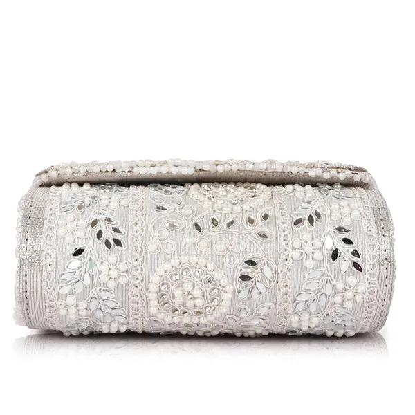 White_Velvet_Silk__Embroidery__Wedding_Party_Handheld_Potli_Bag_For_Women