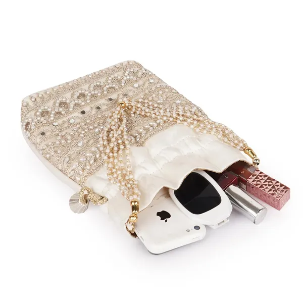 Cream_Velvet_Silk__Embroidery_Wedding_Handheld_Potli_Bag_For_Women