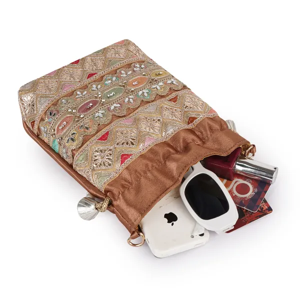 Brown_Velvet_SilkEmbroidery_Ethnic_Wedding_Party_Handheld_Potli_For_Women