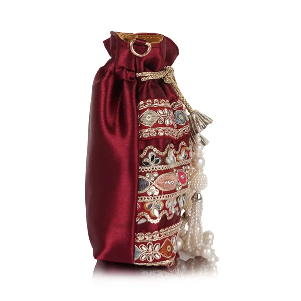 Maroon_Velvet_SilkEmbroidery_Ethnic_Wedding_Party_Handheld_Potli_For_Women