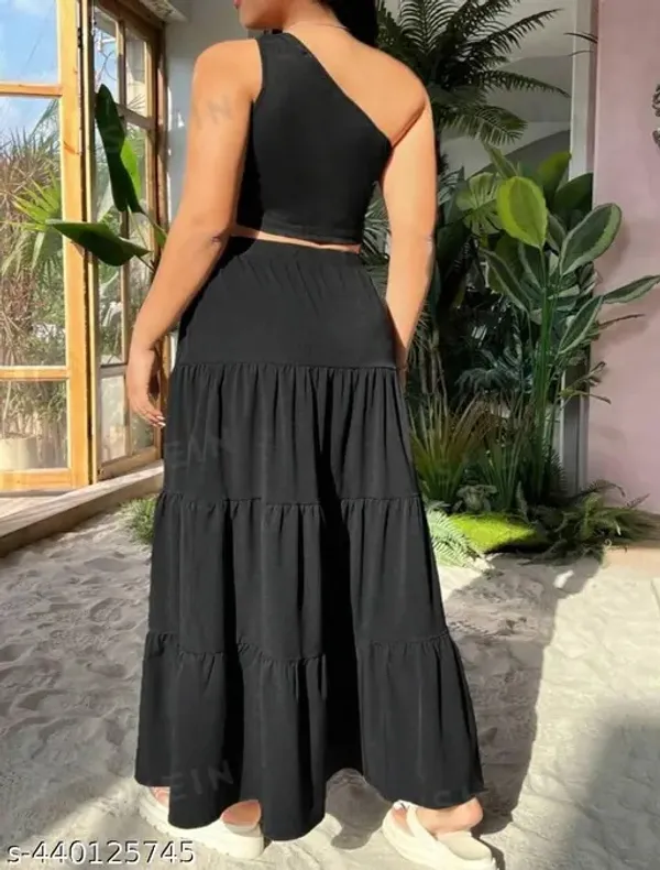 Black_Crepe_Premium_&_Elegant_Long_Skirt_For_Women