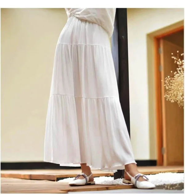 Elegant_White_Crepe_Maxi_Skirt_for_Women