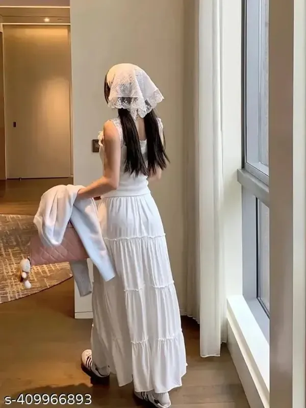Elegant_White_Crepe_Maxi_Skirt_for_Women