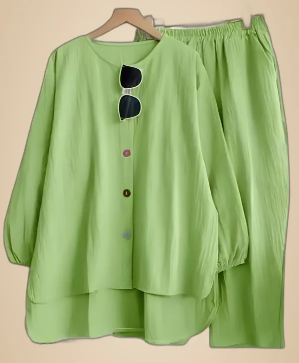 Green_Crape_Premium_Solid_Casual_Co-Ord_Set_For_Women