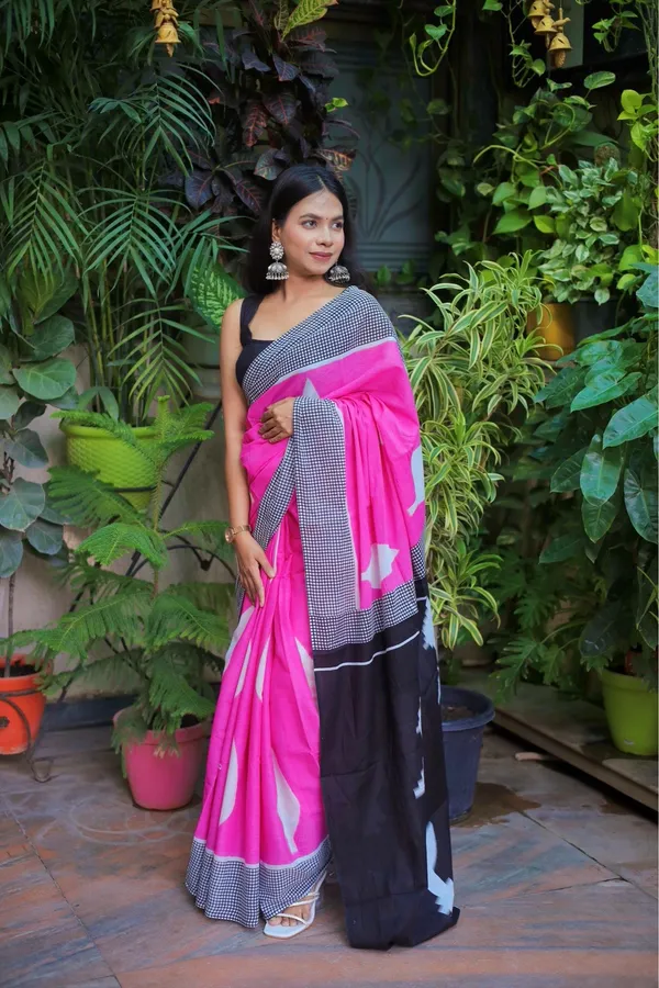 Pink_Mulmul_Cotton_Printed_Saree_With_Unstitched_Blouse_Piece_|_For_Women