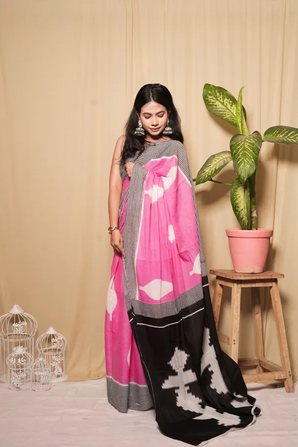 Pink_Mulmul_Cotton_Printed_Saree_With_Unstitched_Blouse_Piece_|_For_Women