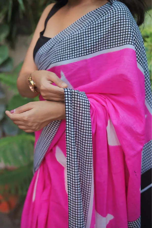 Pink_Mulmul_Cotton_Printed_Saree_With_Unstitched_Blouse_Piece_|_For_Women