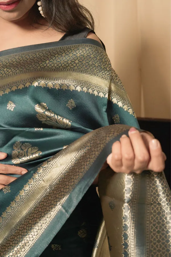 Teal_Litchi_Silk_Jacquard_Work_Saree_With_Unstitched_Blouse_Piece_|_For_Women