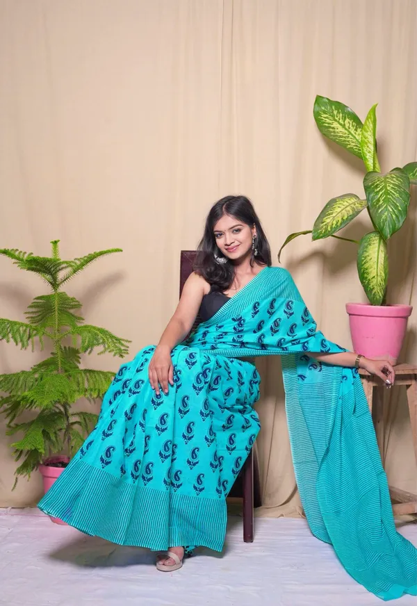 Light_Blue_Mulmul_Cotton_Printed_Saree_With_Unstitched_Blouse_Piece_|_For_Women
