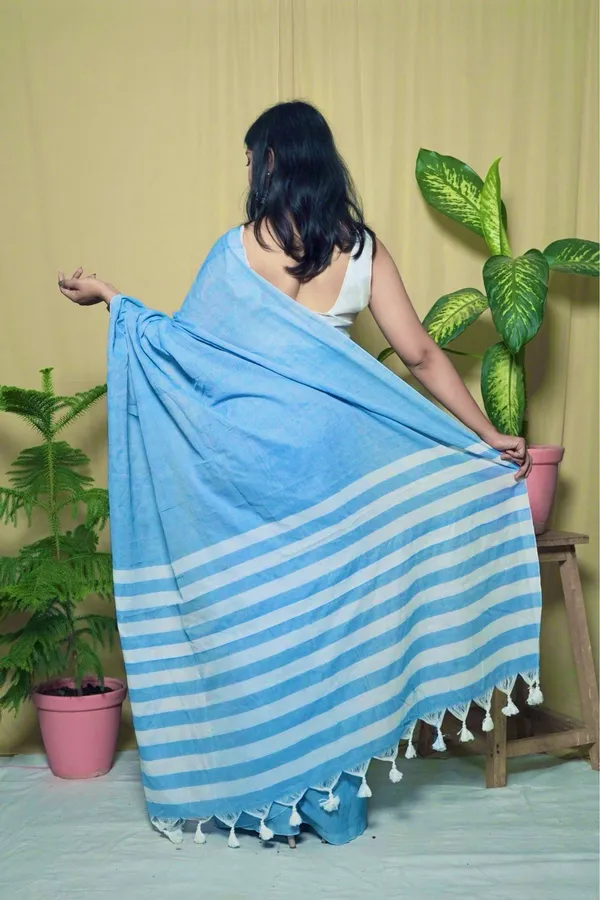 Blue_Cotton_Blend_Solid_Saree_With_Unstitched_Blouse_Piece_|_For_Women