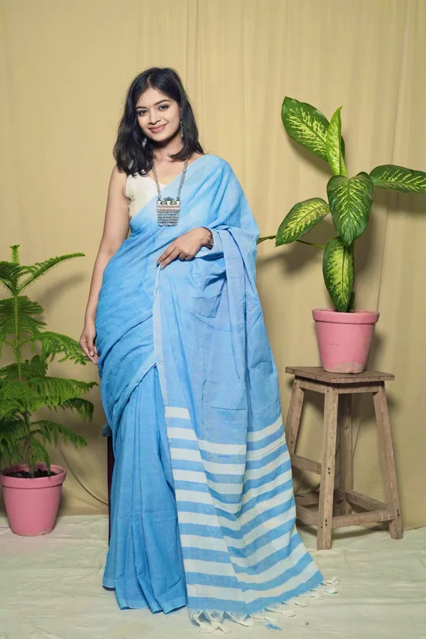 Blue_Cotton_Blend_Solid_Saree_With_Unstitched_Blouse_Piece_|_For_Women