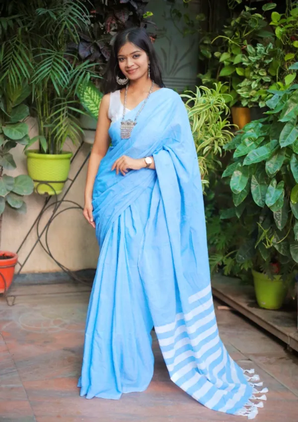 Blue_Cotton_Blend_Solid_Saree_With_Unstitched_Blouse_Piece_|_For_Women