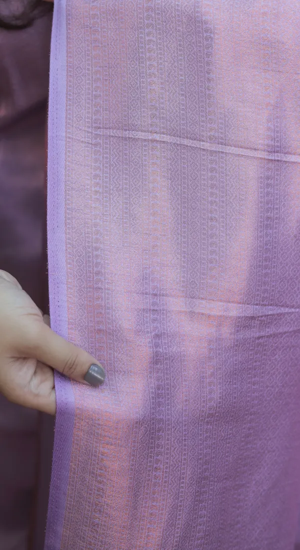 Lavender_Kubera_Pattu_Silk_Solid_Saree_With_Unstitched_Blouse_Piece_|_For_Women