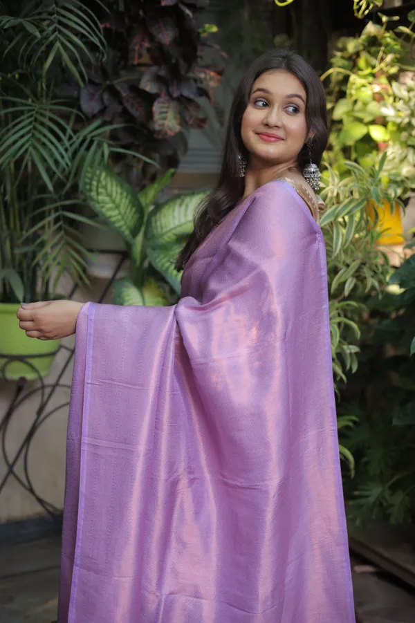 Lavender_Kubera_Pattu_Silk_Solid_Saree_With_Unstitched_Blouse_Piece_|_For_Women