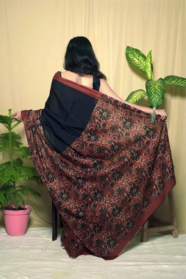 Rust_&_Black_Mulmul_Cotton_Printed_Saree_With_Unstitched_Blouse_Piece_|_For_Women