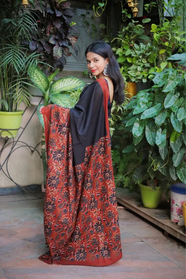 Rust_&_Black_Mulmul_Cotton_Printed_Saree_With_Unstitched_Blouse_Piece_|_For_Women