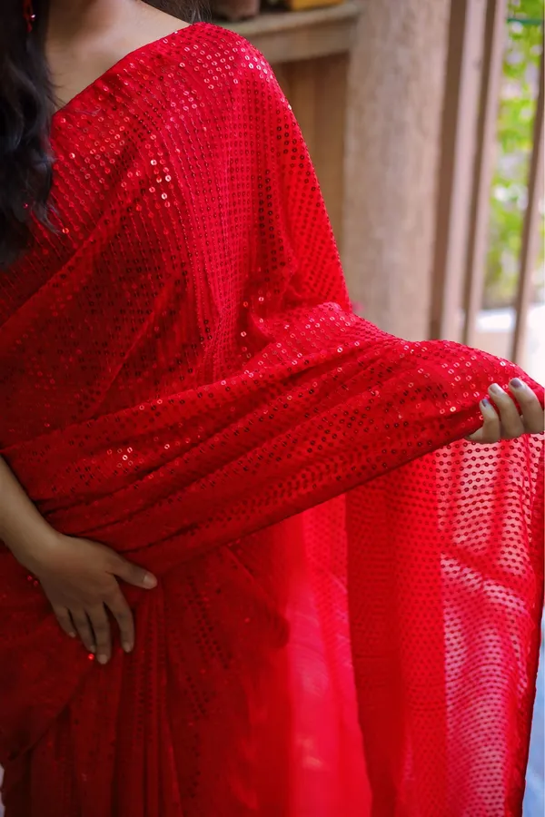 Red_Georgette_Sequin_Work_Saree_With_Unstitched_Blouse_Piece_|_For_Women