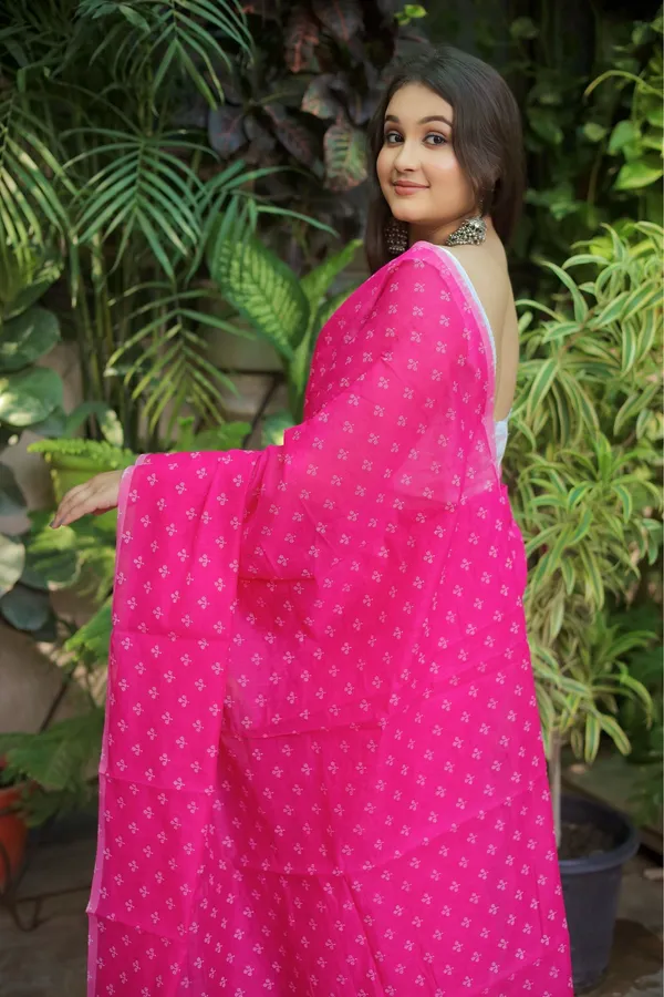 Vibrant_Pink_Handloom_Chanderi_Cotton_Printed_Saree_With_Unstitched_Blouse_Piece_|_For_Women