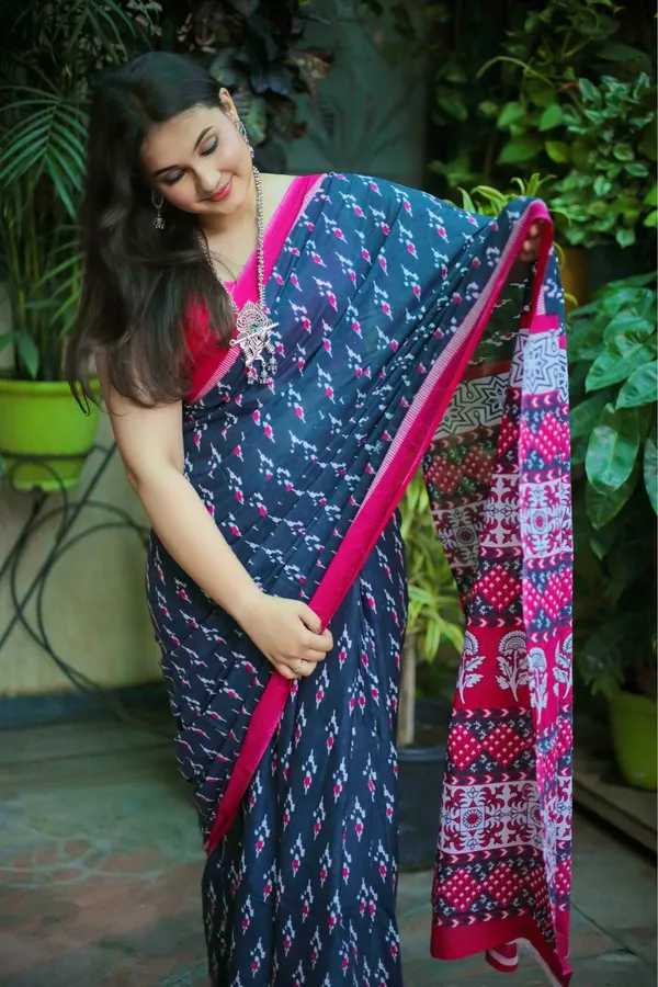 Black_&_Magenta_Mulmul_Cotton_Printed_Saree_With_Unstitched_Blouse_Piece_|_For_Women