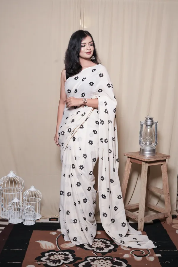 Beige_Cotton_Floral_Printed_Saree_With_Unstitched_Blouse_Piece_|_For_Women