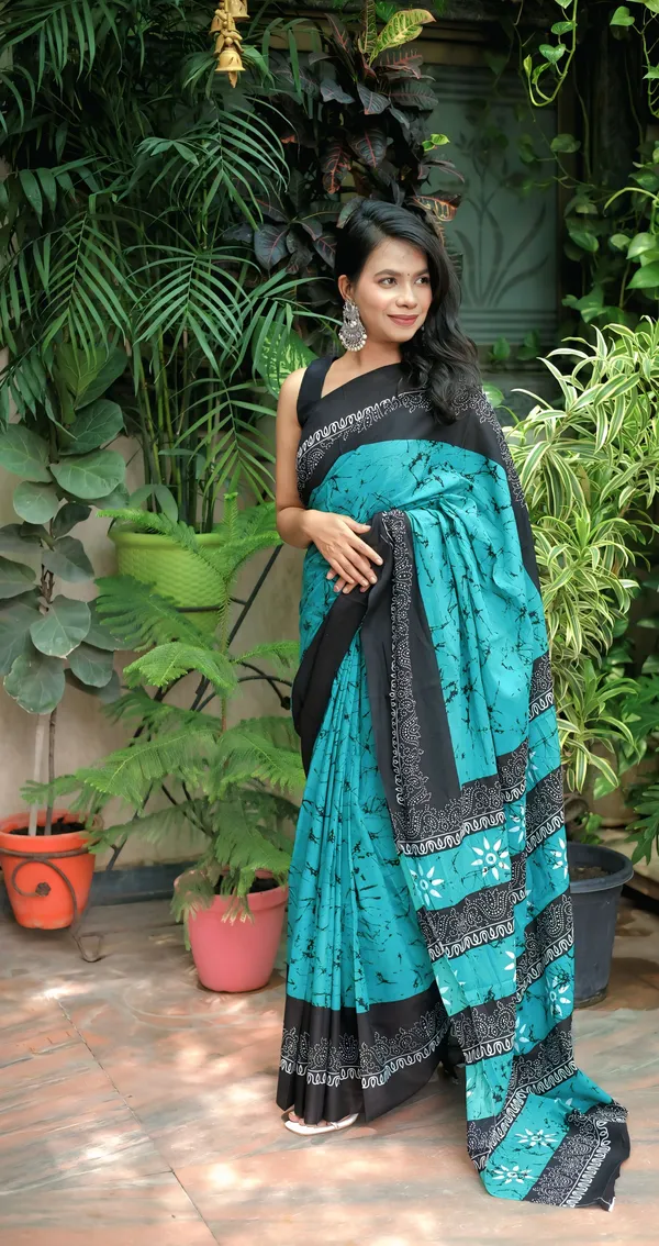 Teal_&_Black_Mulmul_Cotton_Printed_Saree_With_Unstitched_Blouse_Piece_|_For_Women